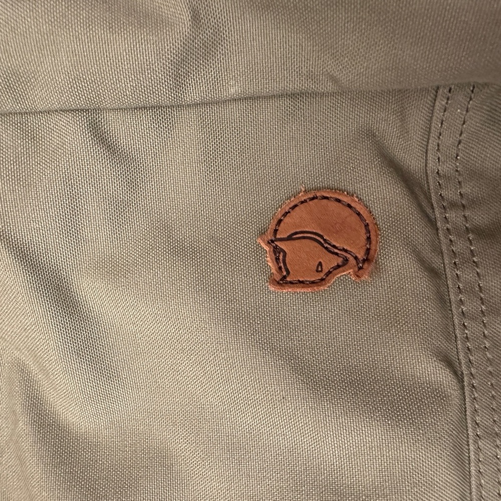 Fjallraven Olive Green Messenger Bag - Picture 3 of 5